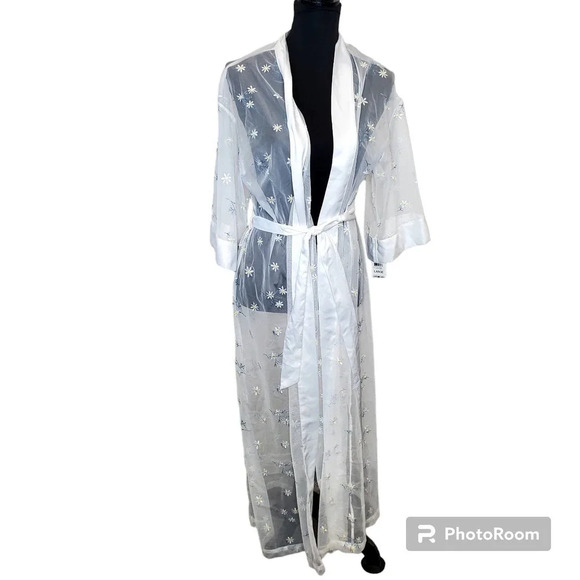 INC International Concepts Daisy Embroidered Sheer Robe - Picture 1 of 5